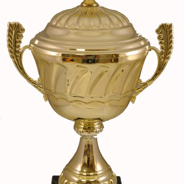 Exklusiv guldpokal med lock på marmorsockel