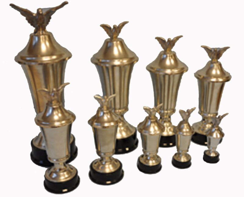 Örnpokal i tenn