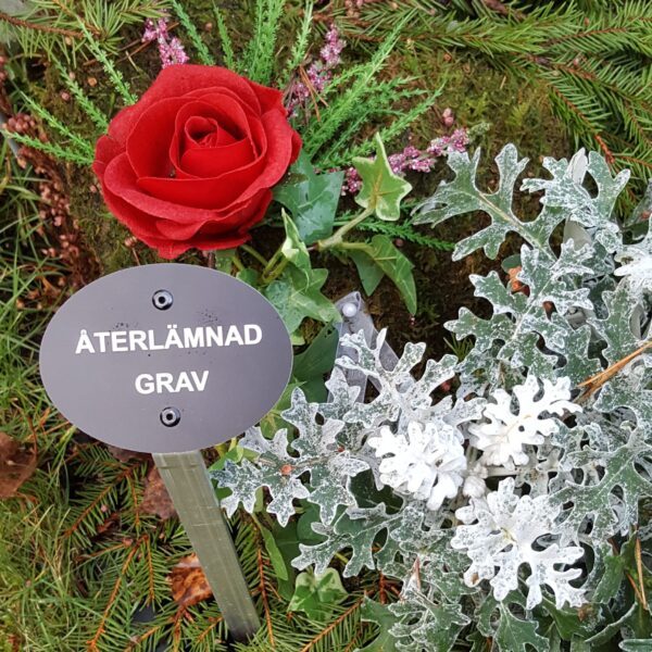 Oval kyrkogårdsskylt