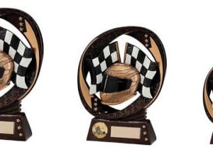 Motorstayett med flagga och hjälm